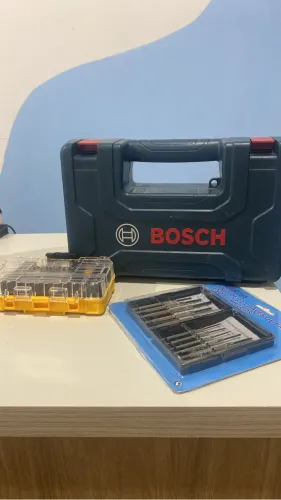 Kit parafusadeira/ furadeira bosch+ kit bicos dewalt