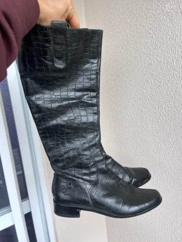 Bota couro legítimo