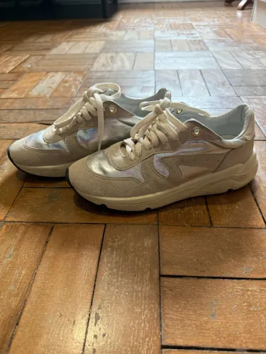 Vendo tênis Arezzo 39