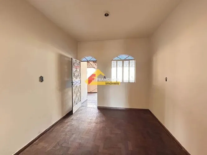 Casa para aluguel, 3 quartos, 1 suíte, Interlagos - Divinópolis/MG