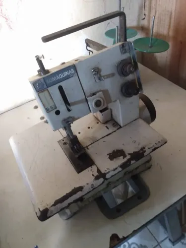 Máquinas de costuras, vendo ou troco