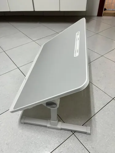 Mesa dobrável portátil