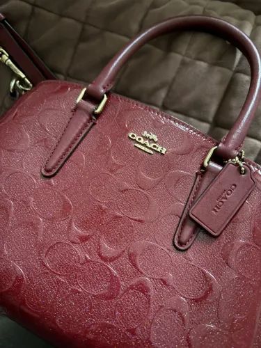 Bolsa coach praticamente nova