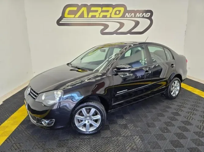 Volkswagen Polo Sedan I Motion 1.6 Total Flex 4P 2012