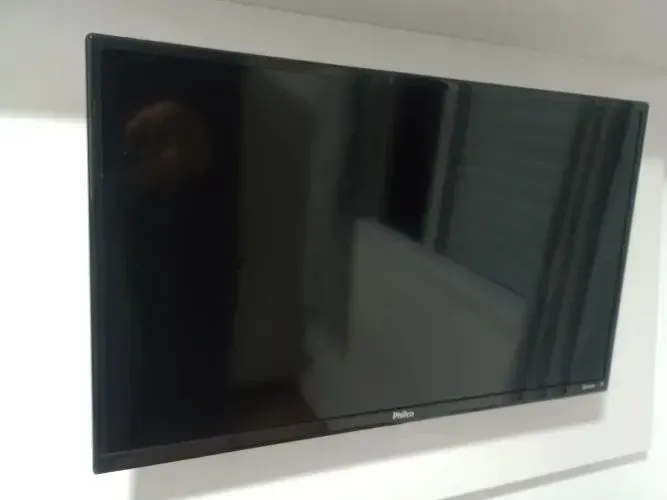 tv philco 55 roku smart uhd (imagem falhada)