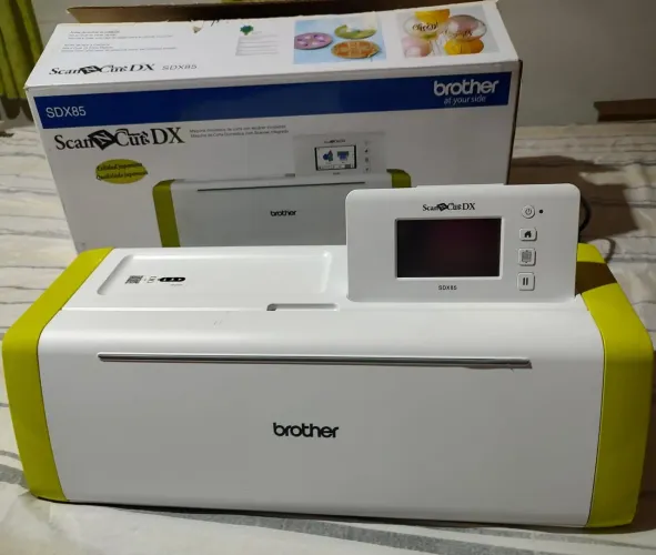 Máquina de corte Brother
