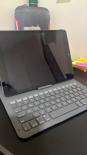 Vendo iPad geração 9 64gb + teclado