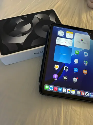 iPad Air 5ª geração (chip M1), versão Wi-Fi com 256 GB