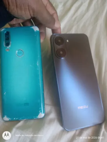2 celular,,,