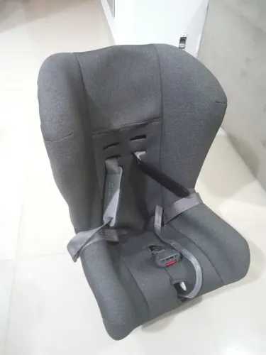 Cadeirinha Chico reformada completa