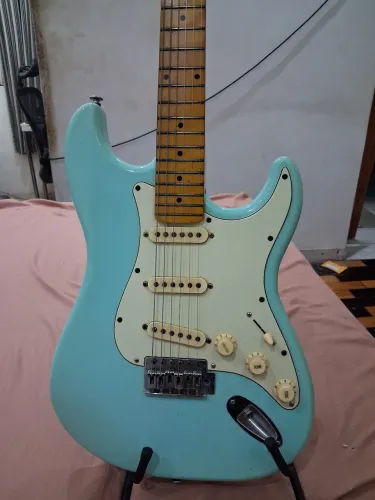 Guitarra Strato PHX