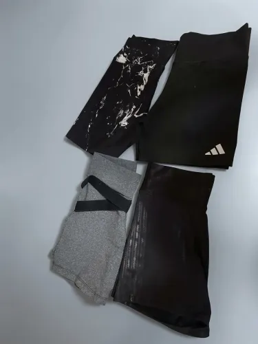 Shorts de academia 7 Reais cada 