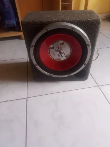 Ótimo potência pra curtir um son usar no carro também