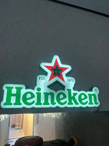 Placa luminosa Heineken