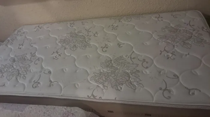 Cama box solteiro nova