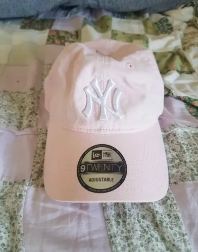 Boné new era rosa original 