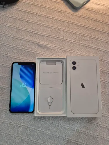 Vendo iPhone 11 64gb