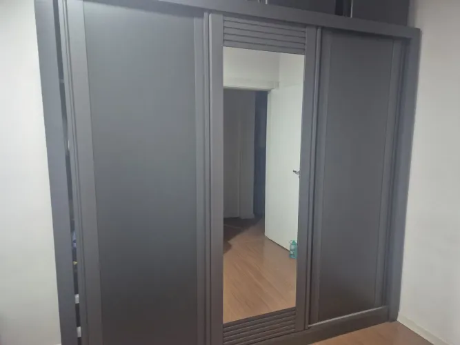 Guarda Roupa Semi Novo
