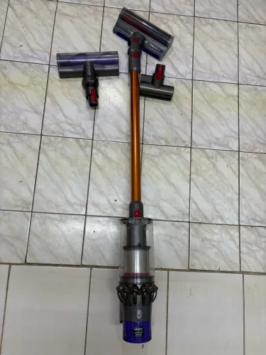 Aspirador portátil Dyson V10- UK