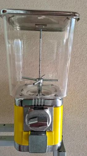 Maquina de bolinhas pula pula