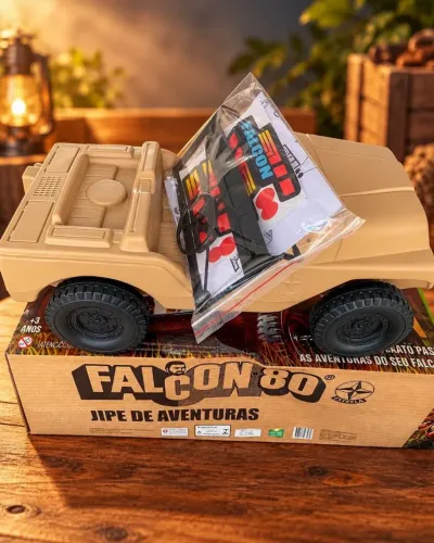 Jeep bege do boneco falcon estrela