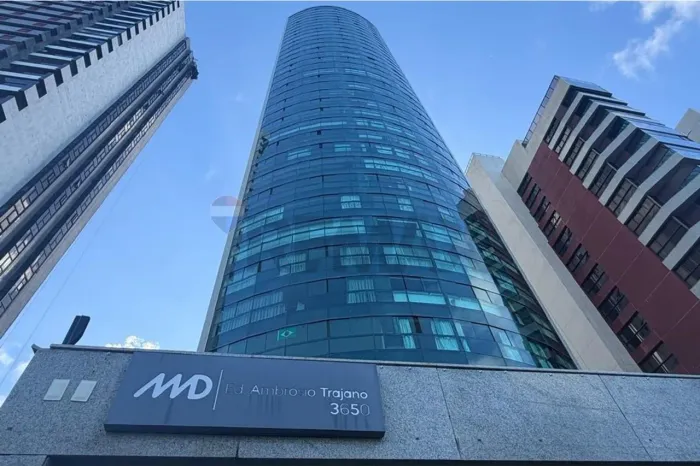 Apartamento 4 Quartos na Av. Boa Viagem