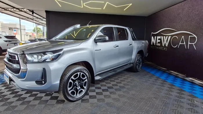 Toyota Hilux CD SRV 4X4 2.8 TDI Diesel Aut. 2022