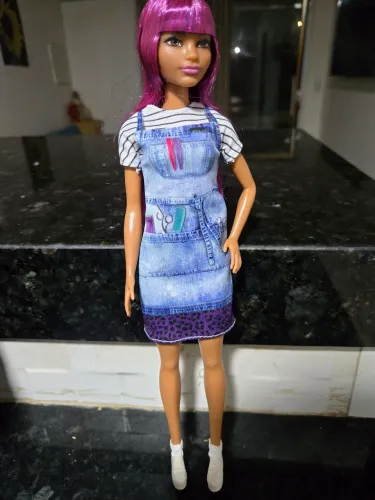Barbie Profissões Cabeleireira