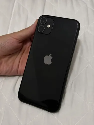 Iphone 11 funciona tudo, bateria 68%