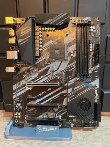 Gigabyte X570