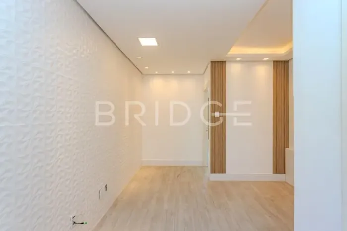 Bridge aluga sala com 28 m²