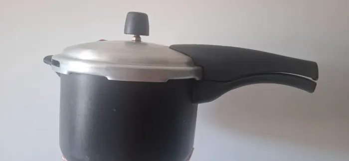Panela de pressão tramontina 4.5