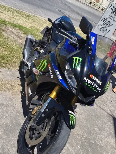 Yamaha R3 2021/2022