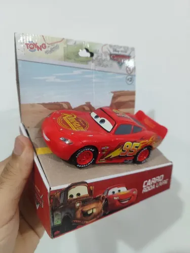 Relâmpago McQueen carrinho