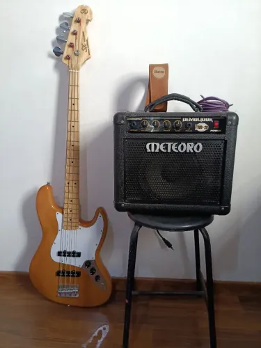 Contrabaixo SX VTG Series 4 Cordas (regulado ) + Meteoro Demolidor FWB-20 | Estado de Novo