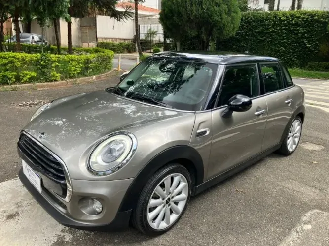 Mini Cooper 1.5 Turbo Aut C/ 52,000 km. 2018 Novo