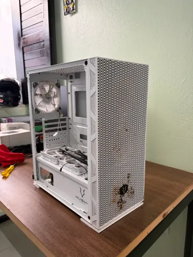 Vendo gabinete husky polar gamer e mais 10 ventoinhas (leia a descrição)