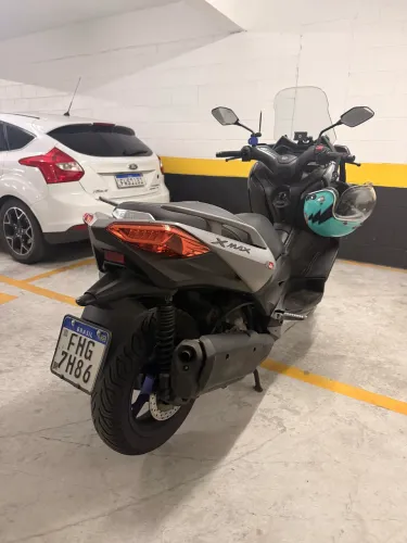 Xmax 250 (pequena monta)