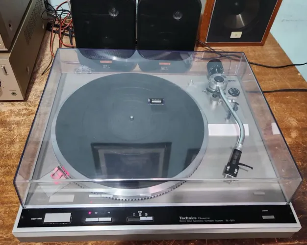 Technics SL-Q03