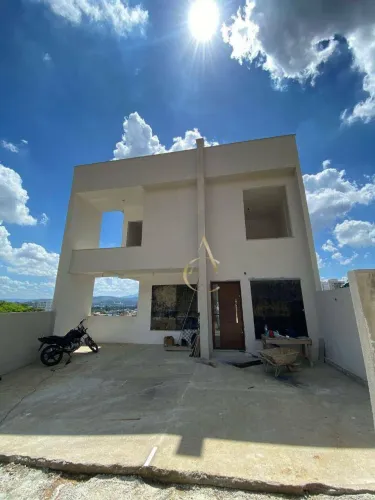 CASA PARA VENDA E LOCAÇÃO - CONDOMÍNIO PEDREIRA RESIDÊNCIAS - NOVA IGUAÇU