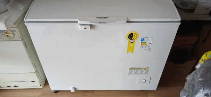 Freezer vertical 314 Litros Electrolux 