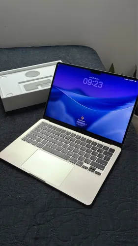 MacBook Air M2 256GB e 16GB de RAM