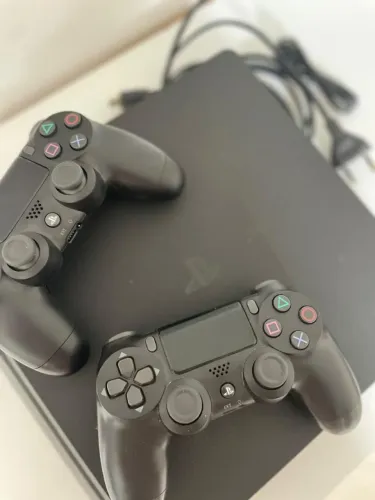Vendo PS4 Slim