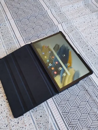 Tablet Samsung Galaxy Tab A8 SM-X200 15 polegadas com capinha