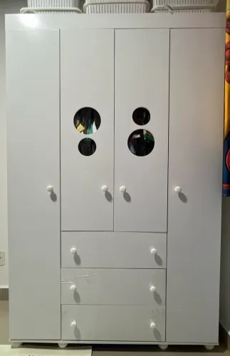 Guarda roupa infantil