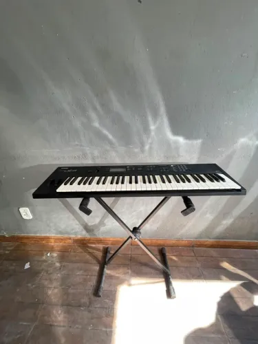 Teclado Yamaha S03