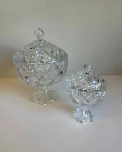 Par de Bomboniere de Cristal Lapidado
