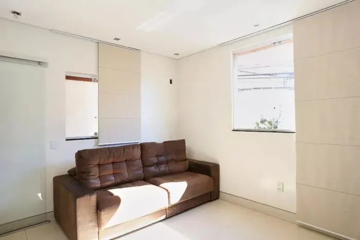 Casa à Venda - São Lucas, 3 Quartos, 217 m2