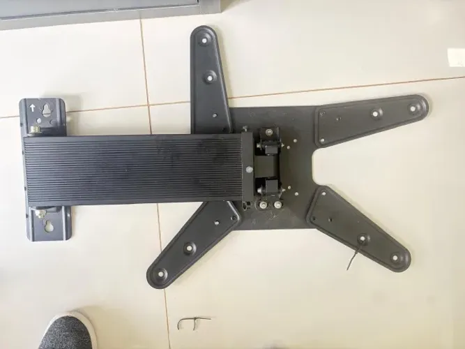 Suporte TV articulado e extensível