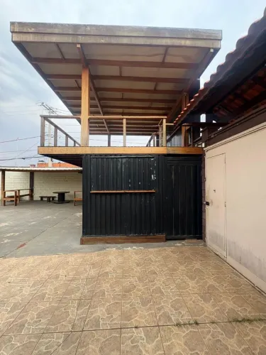 Contêiner a venda